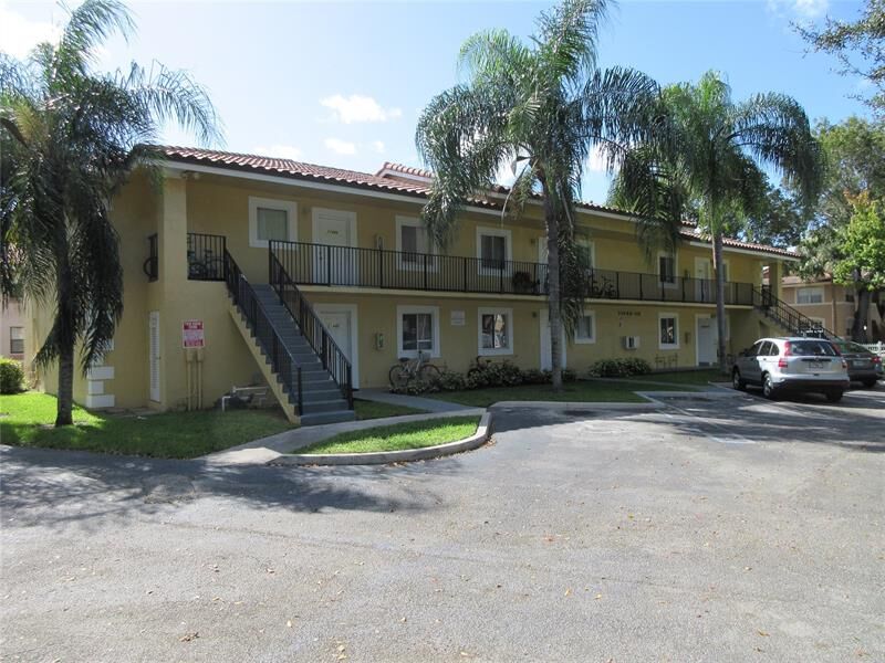 Property Photo: 11444 NW 42nd St 11444 FL 33065