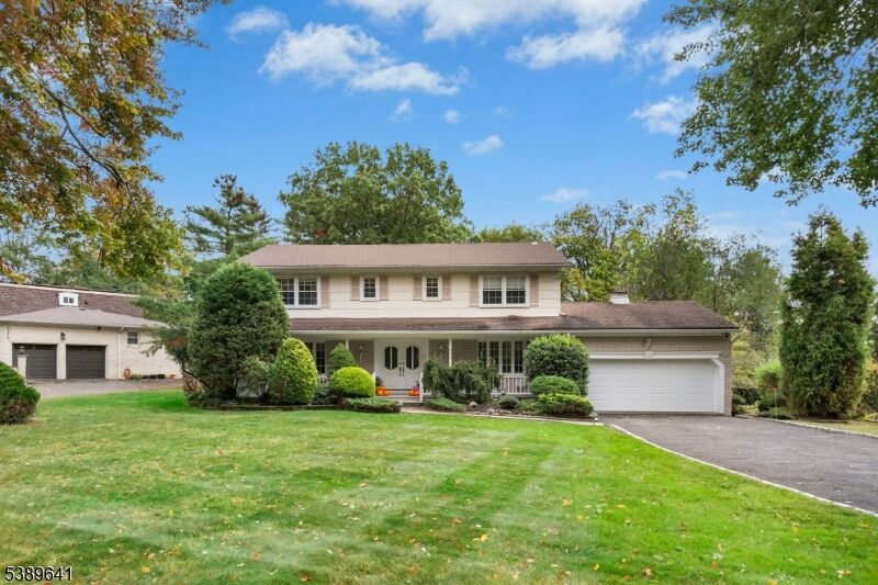 Property Photo: 232 Beechwood Ct NJ 07092