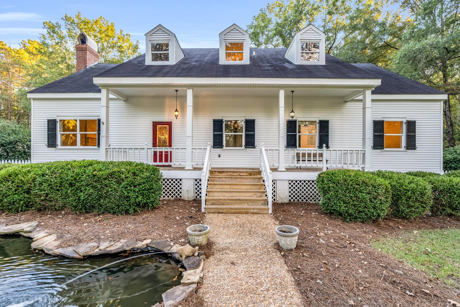 Property Photo: 484 Southgate Dr MS 39759