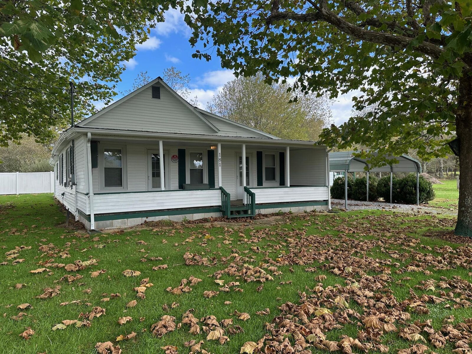 Property Photo: 181 Railroad Ln WV 24991