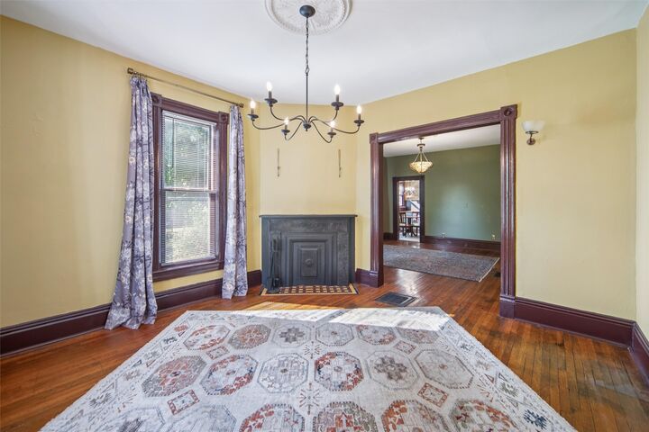 Property Photo:  658 20th Street  IA 50314 