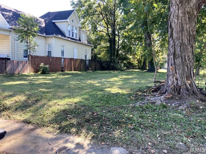 Property Photo:  705 E Powell Avenue  IN 47713 