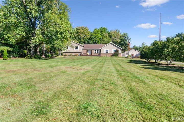 2718 Pine Tree Drive  Evansville IN 47711 photo