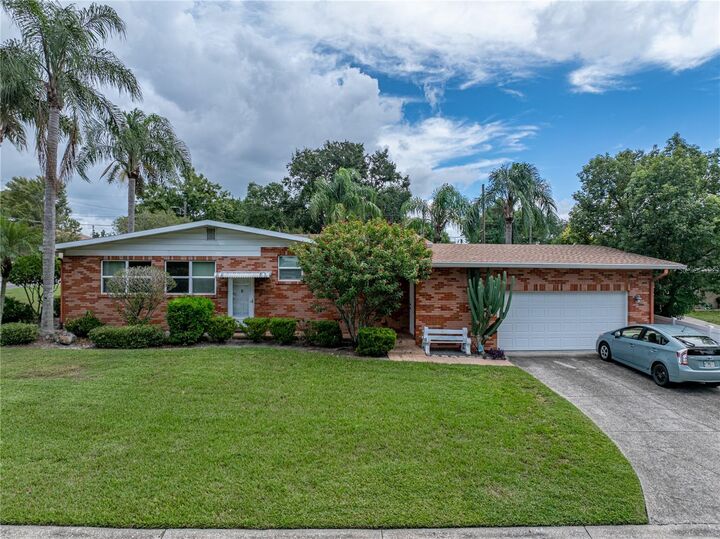 Property Photo: 307 Glendale Street FL 33803