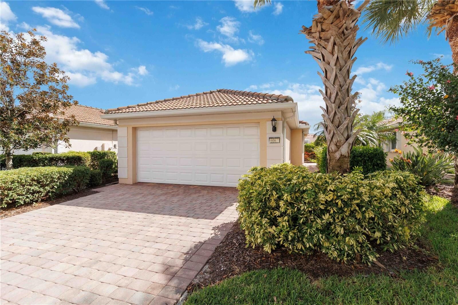 Property Photo:  6063 Benevento Drive  FL 34238 