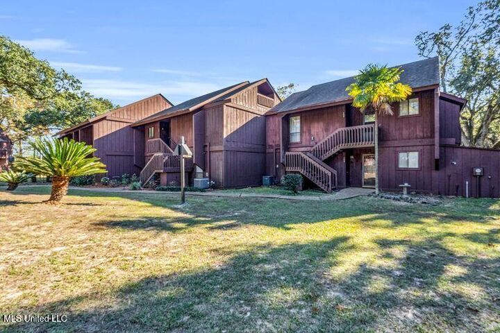 Property Photo: 208 Kona MS 39525