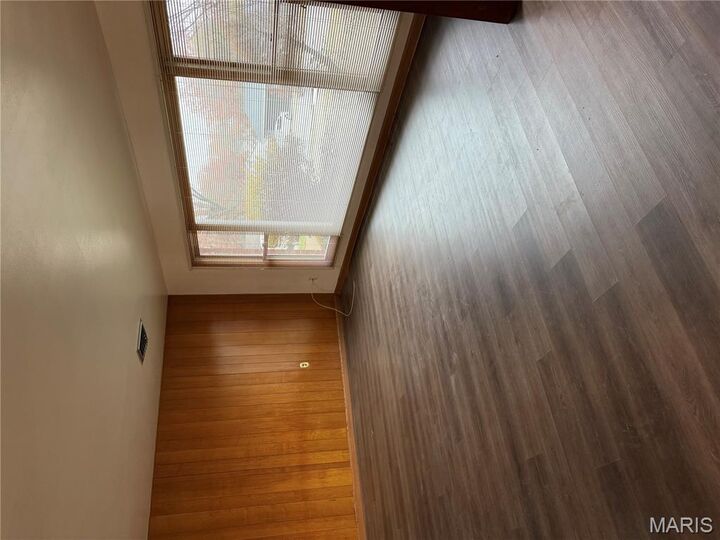 Property Photo:  22 Bon Price Terrace  MO 63132 