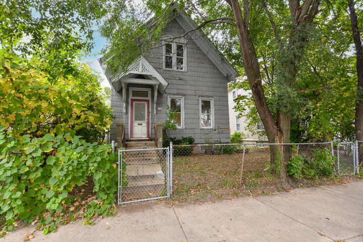 Property Photo: 2342 N Holton St WI 53212