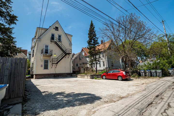 Property Photo: 2828 N Fratney St WI 53212