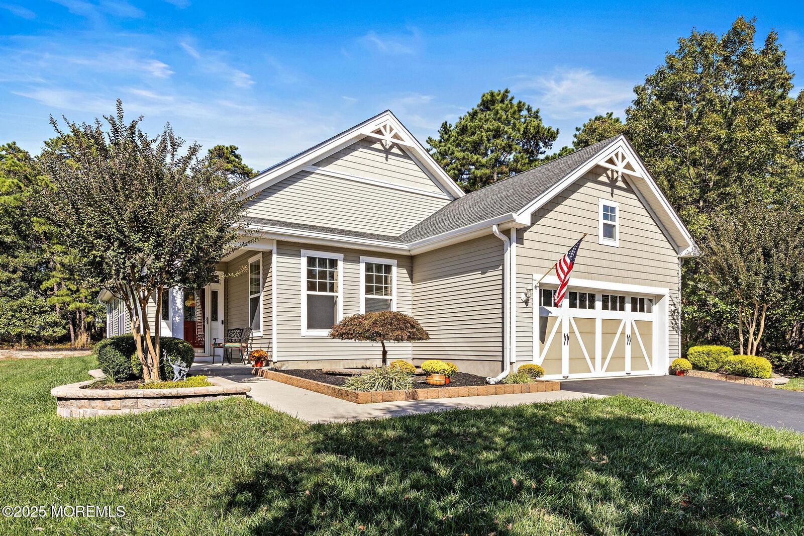 Property Photo:  243 Newport Way  NJ 08087 