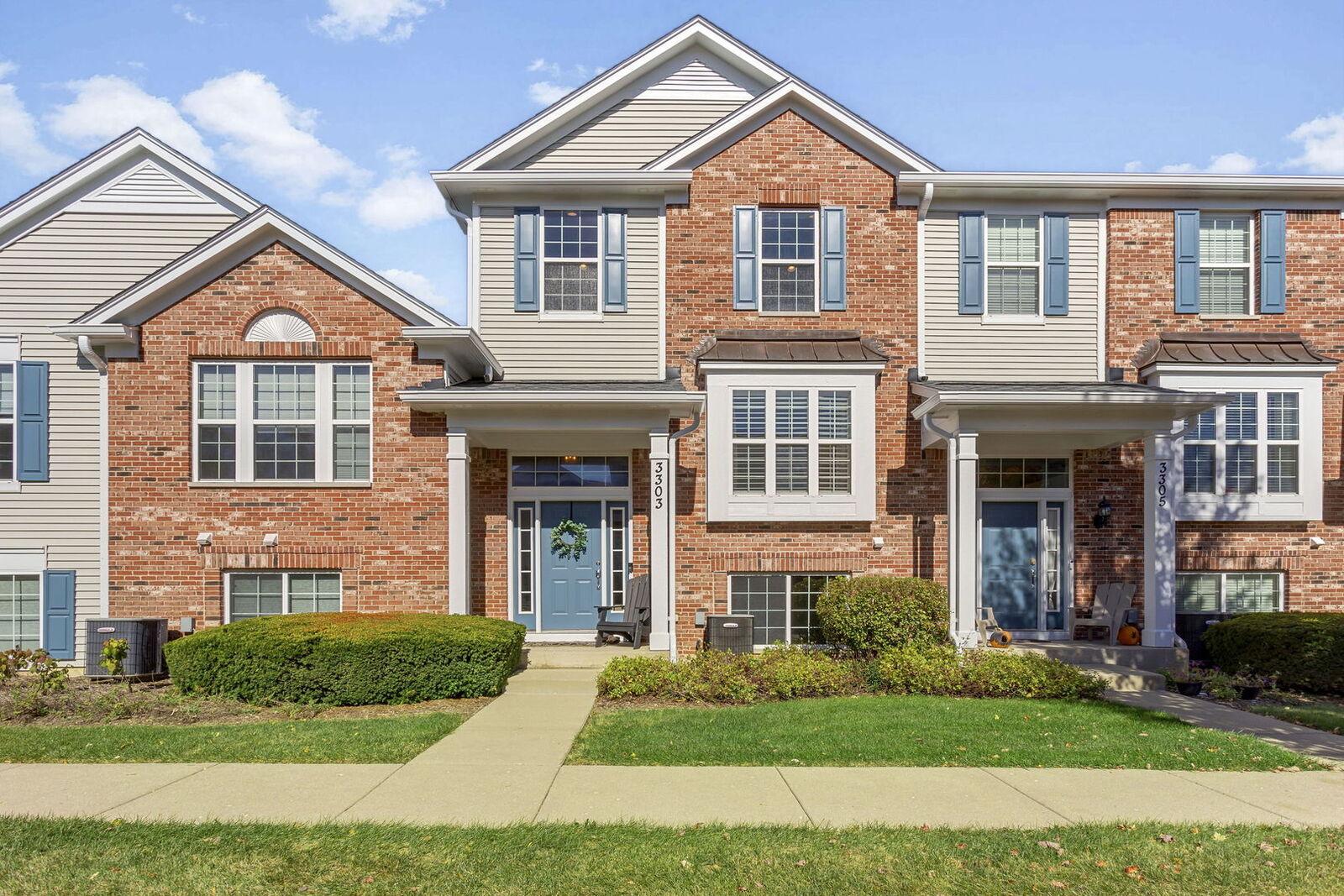 Property Photo: 3303 Redbud Drive IL 60046