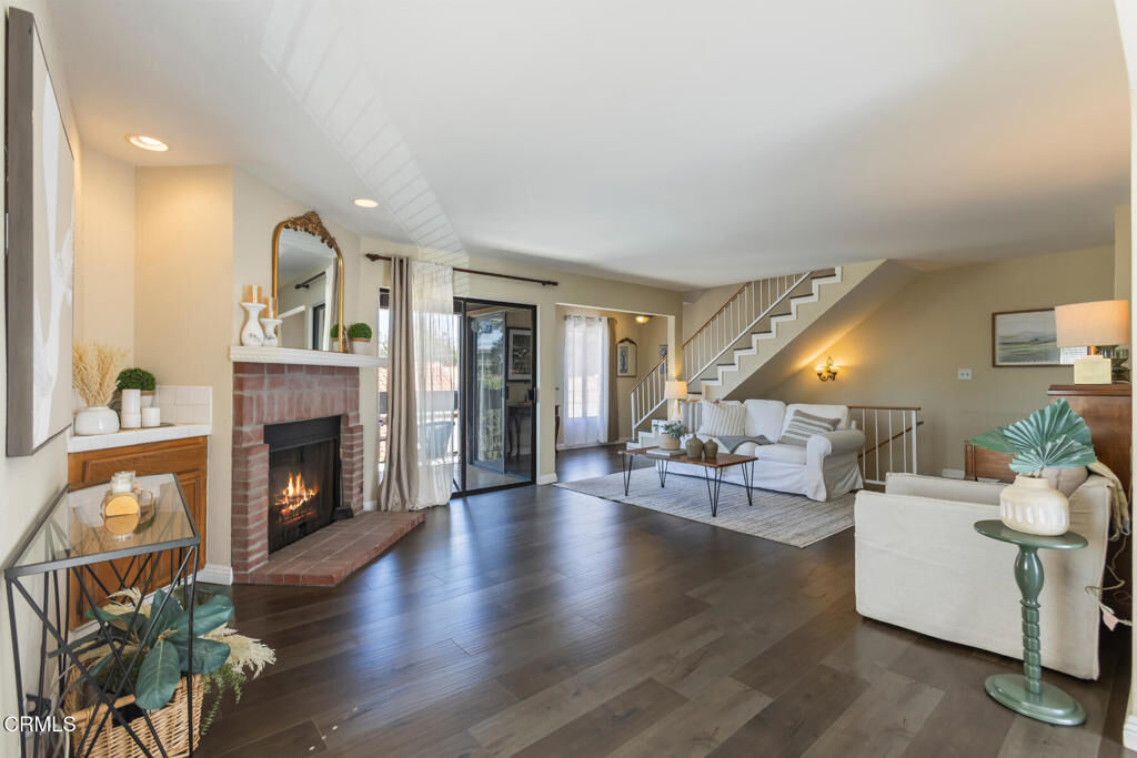 Property Photo: 1005 Monterey Road 1 CA 91206