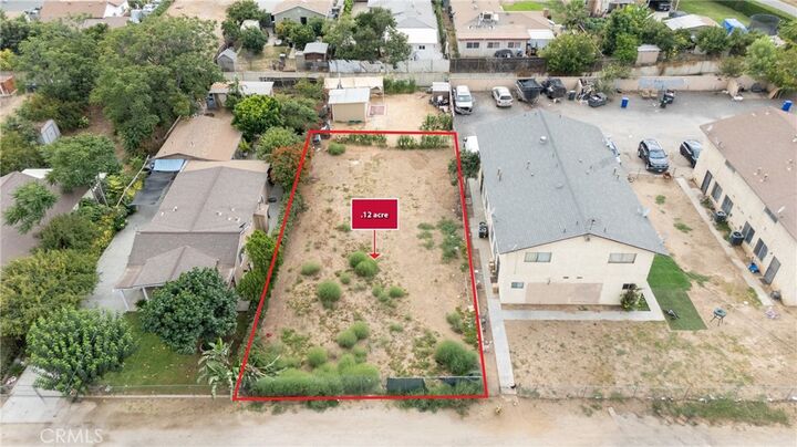 Property Photo: 2 Mitchell Ave CA 92505