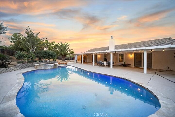 203 Rhesa  Fallbrook CA 92028 photo