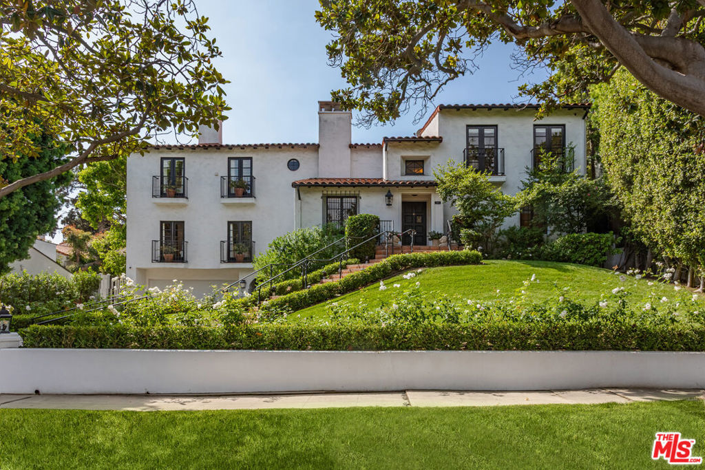 Property Photo: 365 Comstock Avenue CA 90024