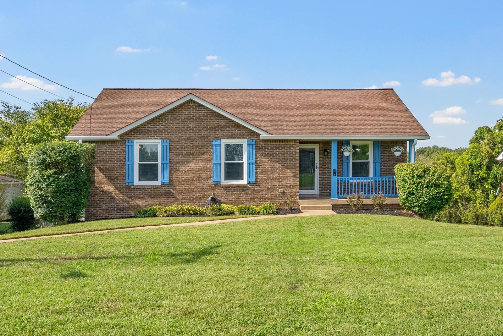 Property Photo:  1308 Sonja Dr  TN 37042 