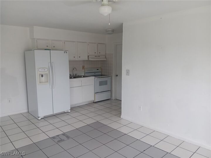 Property Photo: 10710 Rosemary Drive 712 FL 34135
