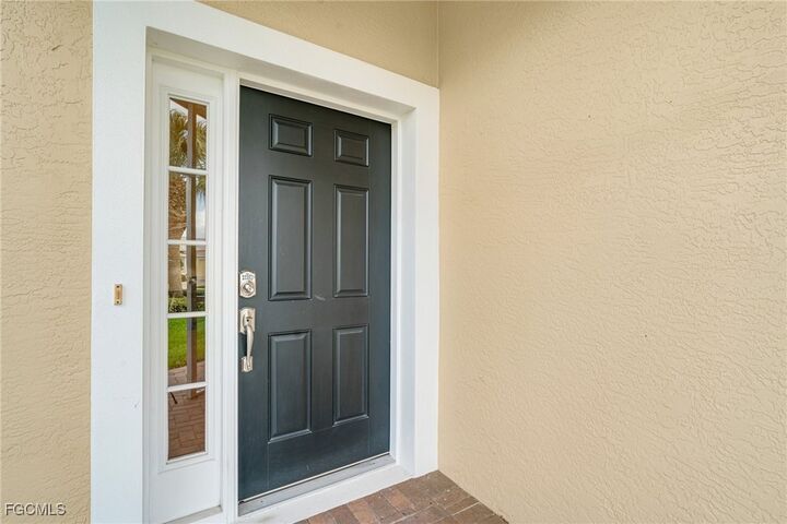 Property Photo: 2492 Hopefield Court FL 33991
