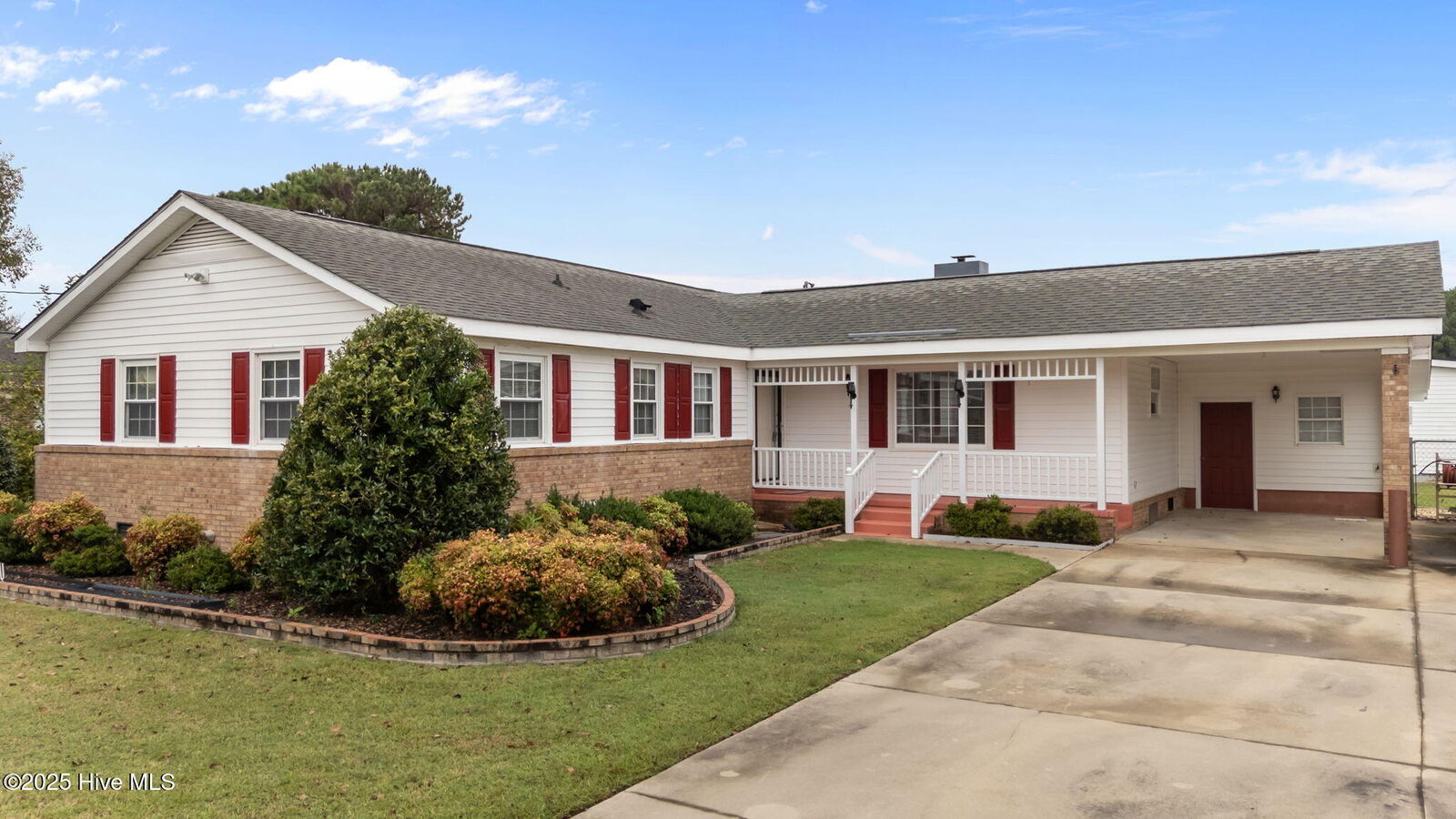 Property Photo:  4424 Kenroy Road  NC 27893 