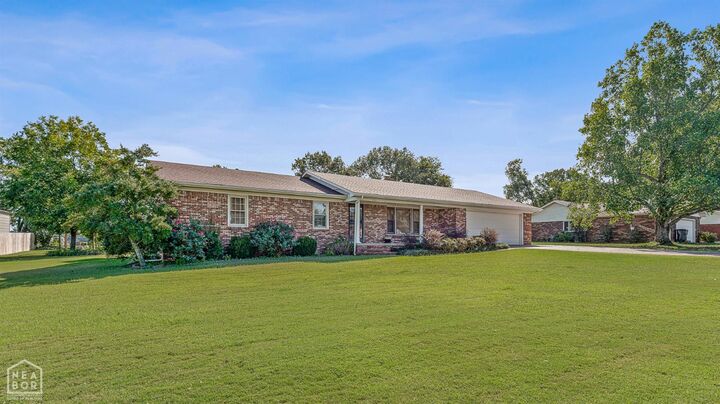 Property Photo:  1000 Oriole  AR 72405