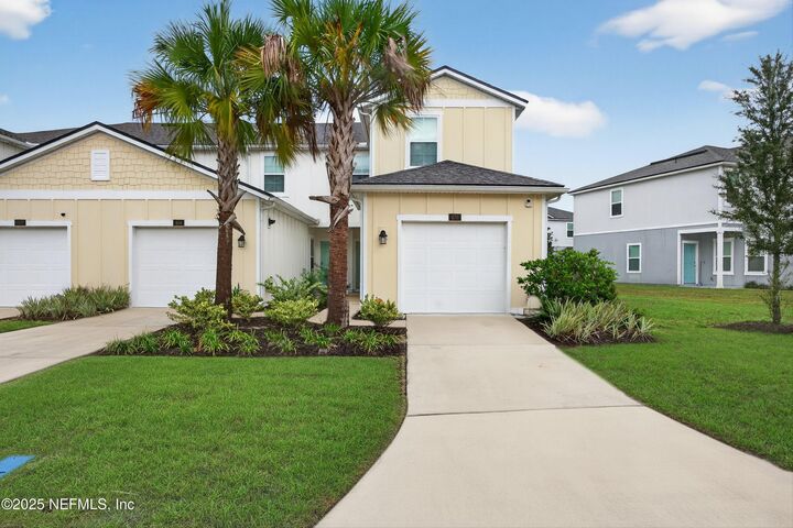 Property Photo:  476 Coastline Way Way  FL 32092 