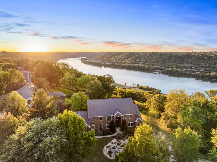 Property Photo:  2096 Angela Court  KY 41017 