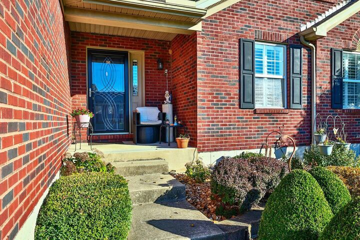 Property Photo: 1284 Brookstone Drive KY 41094