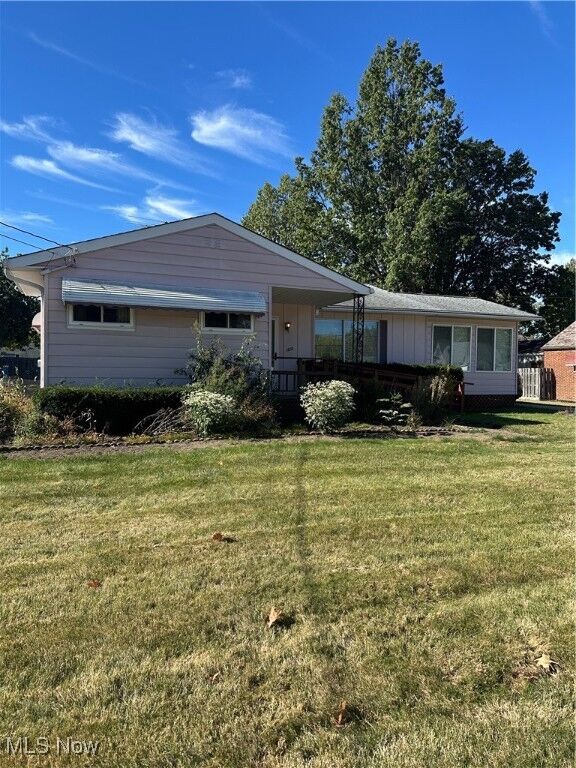 Property Photo: 1824 Robindale Street OH 44092