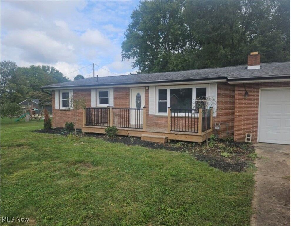 Property Photo: 1 Freeway Avenue OH 43019