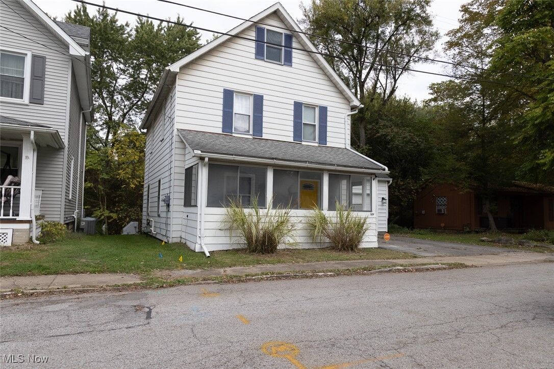 Property Photo: 50 Walnut Street OH 44425