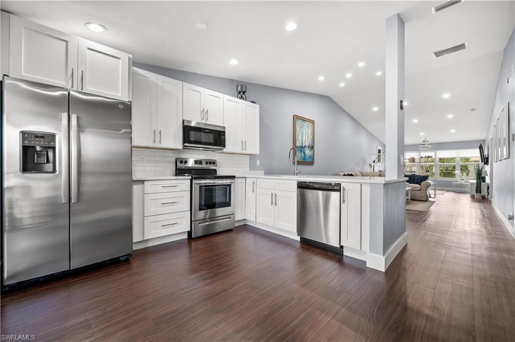Property Photo:  3504 Antarctic Cir S  FL 34112 