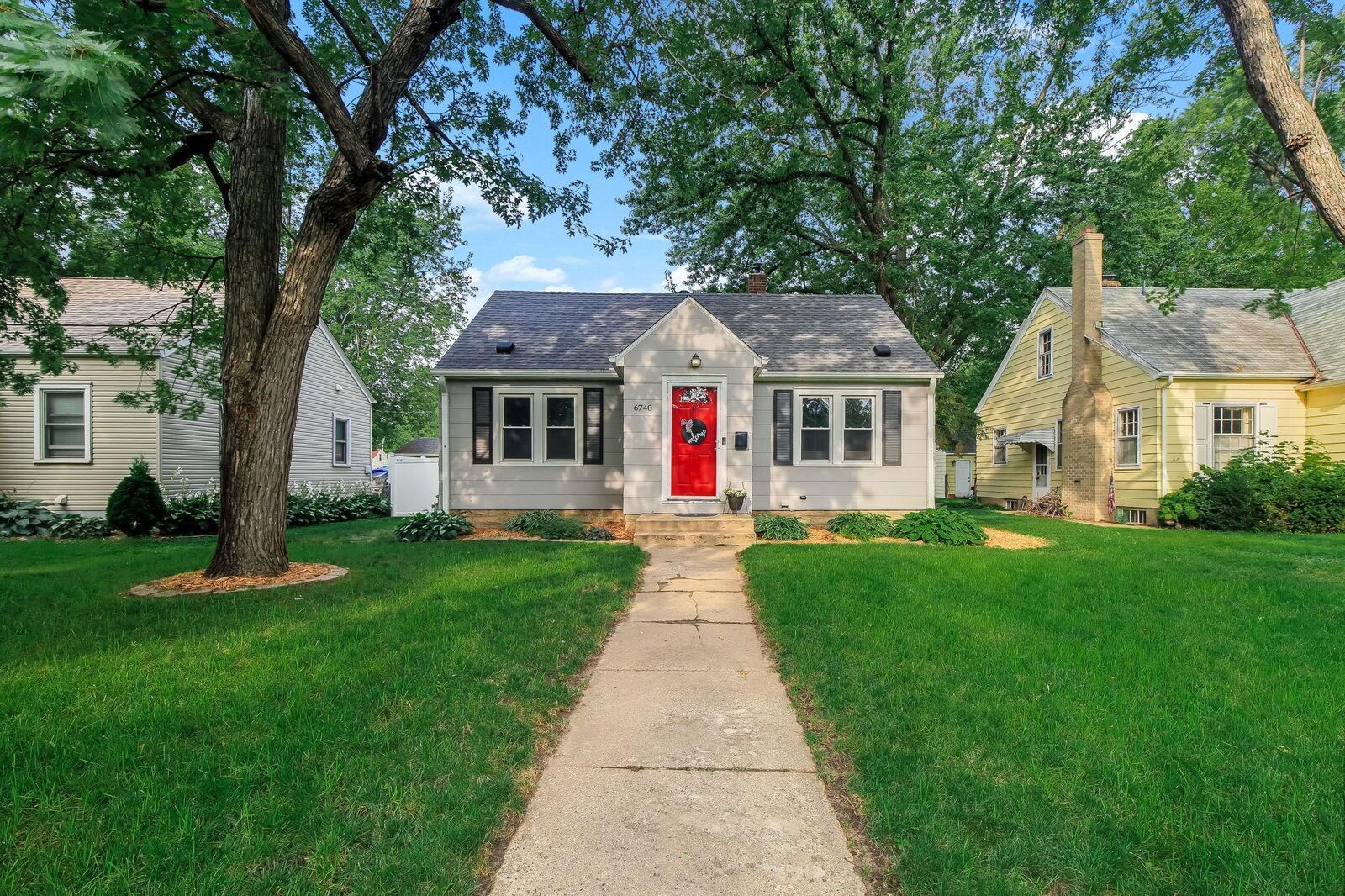 Property Photo: 6740 Queen Avenue S MN 55423