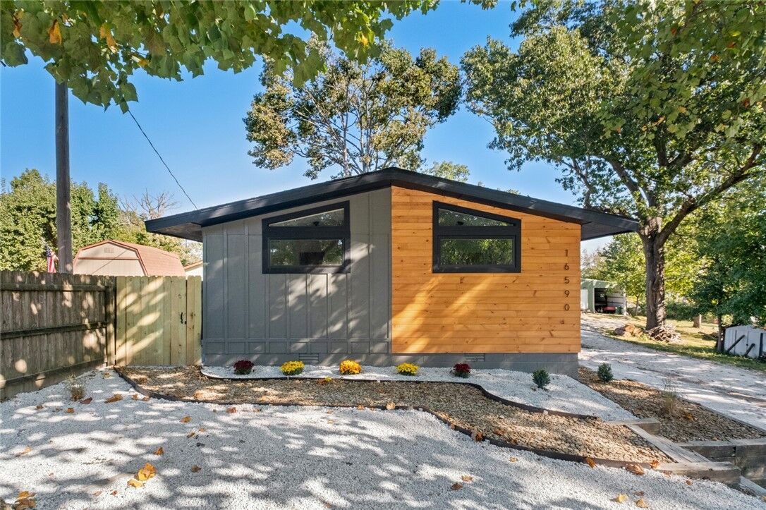 Property Photo: 16590 Cypress Lane AR 72756