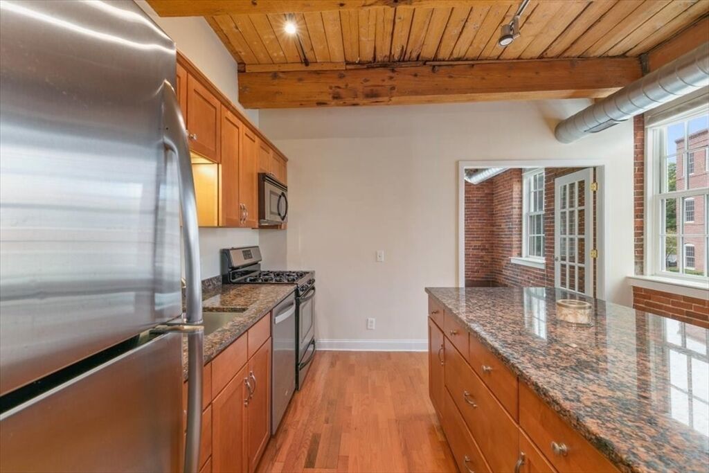 Property Photo: 25 Cedar St. 4 MA 01913