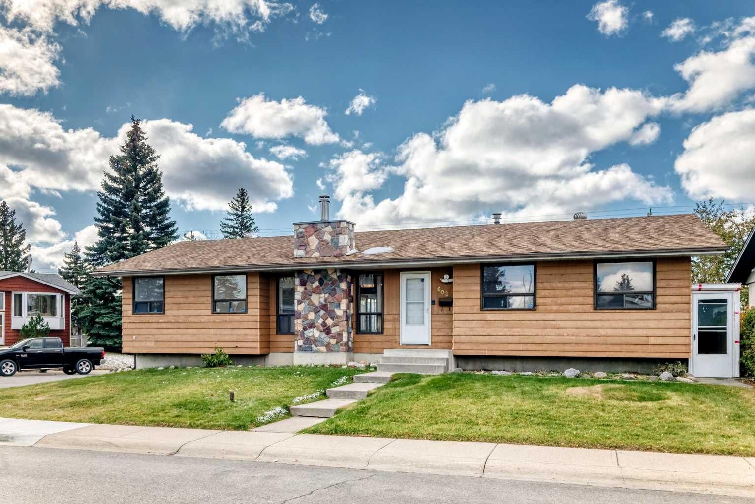 Property Photo: 603 Mariposa Place AB T2E 5V9