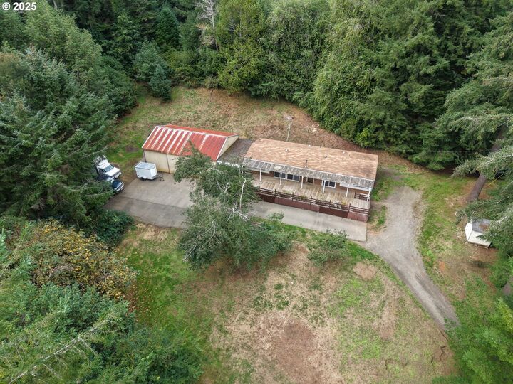 Property Photo:  60272 Acme Rd  OR 97420