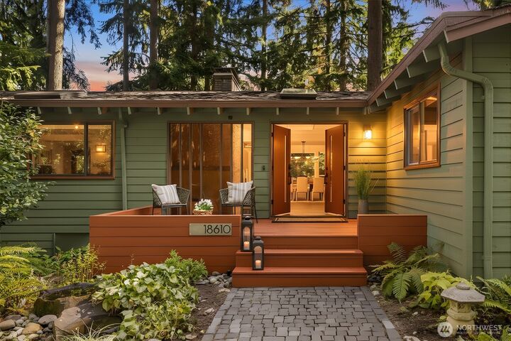 Property Photo:  18610 SE 58th Street  WA 98027 