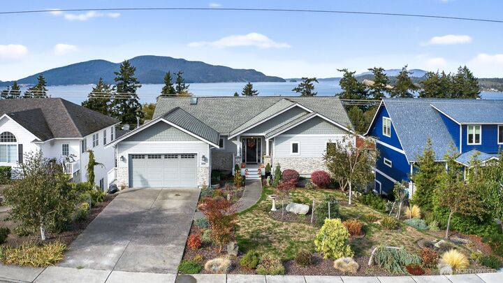 3406 W 2nd Street  Anacortes WA 98221 photo