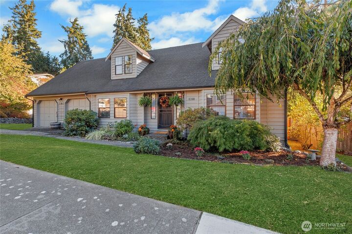 Property Photo: 2621 S 376th Place WA 98003