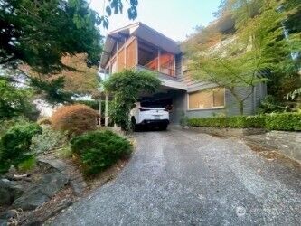 Property Photo: 3430 39th Avenue W WA 98119