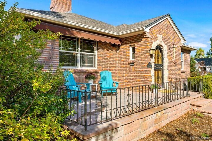 Property Photo: 1090 Bonnie Brae Boulevard CO 80209