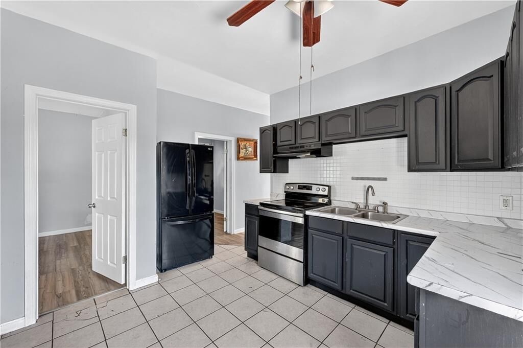 Property Photo:  37 W Friendship Street  RI 02907