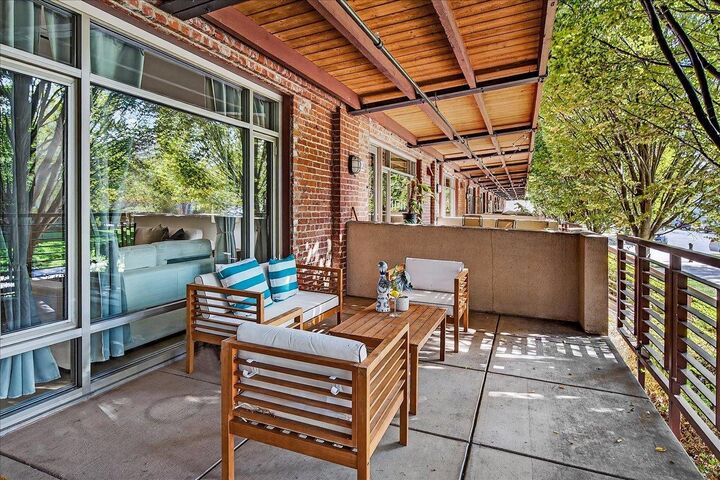 Property Photo: 580 Manzana Place CA 95112