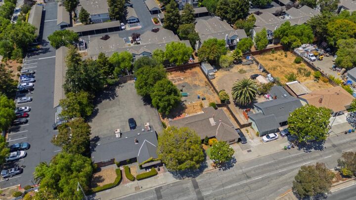 Property Photo: 6433 Thornton Avenue CA 94560