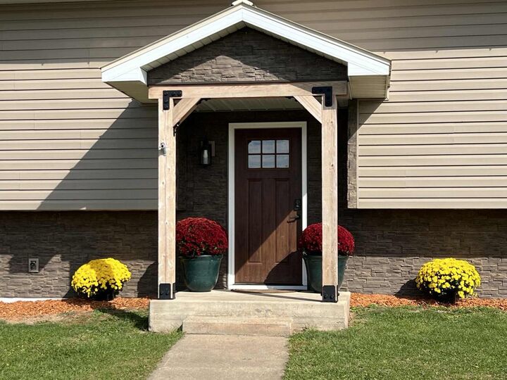 Property Photo:  S4354 Curti Road  WI 54632 