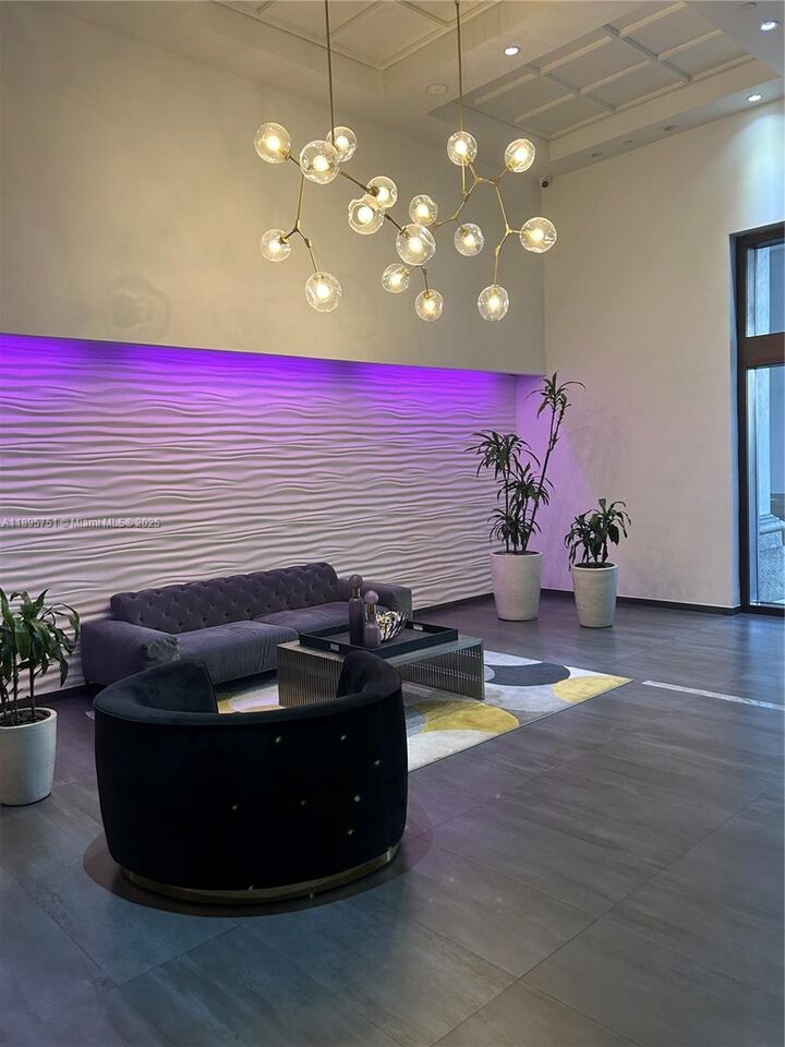 Property Photo: 10 Aragon Ave 814 FL 33134