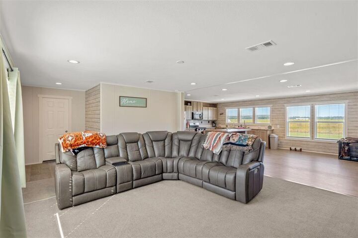 Property Photo: 20100 Parish Line Road LA 70648