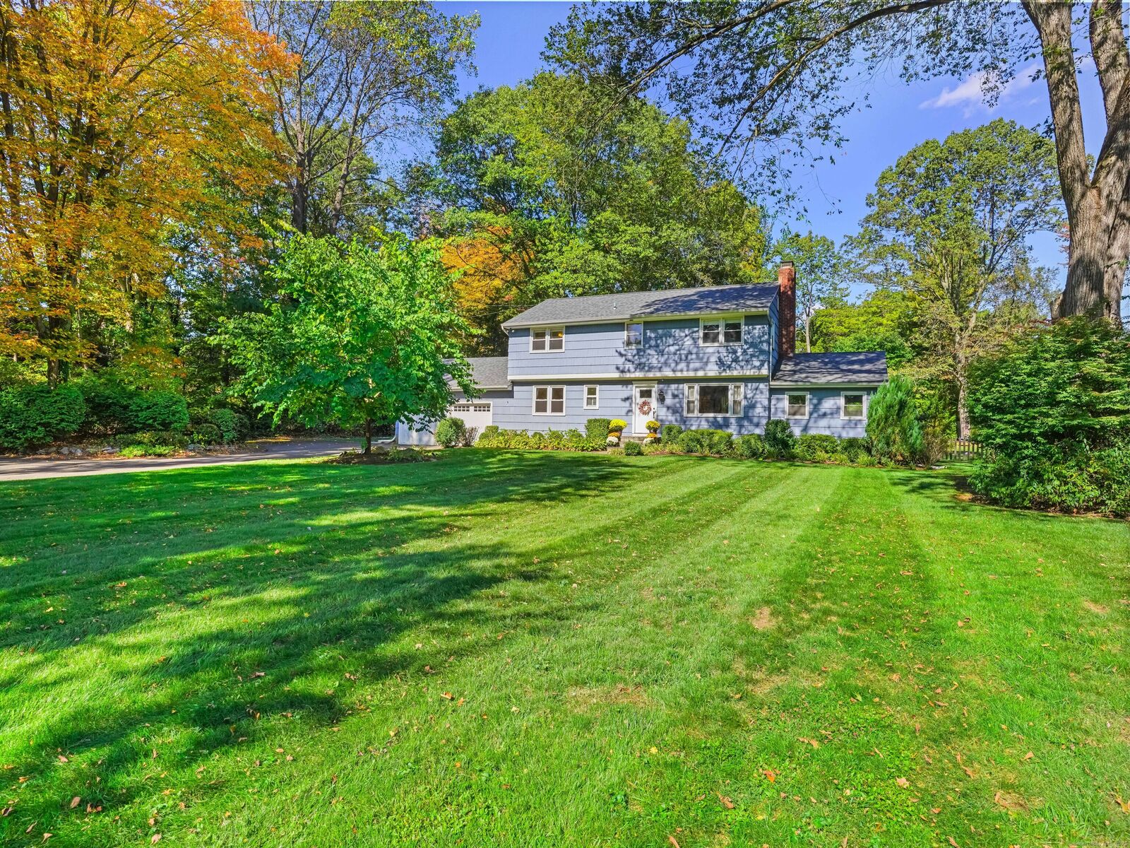 Property Photo:  17 Redcoat Road  CT 06850 
