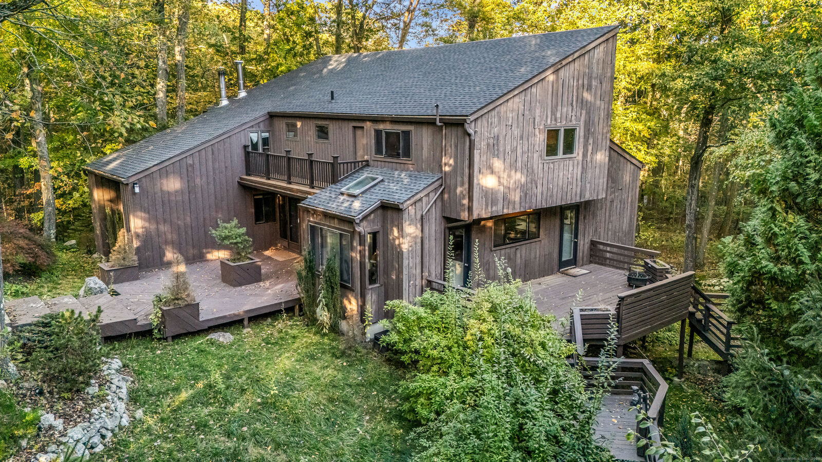 Property Photo: 4 Old Gate Lane CT 06470