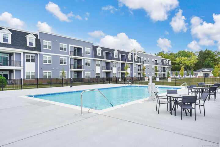 Property Photo: 280 Salmon Brook Street 5106 CT 06035